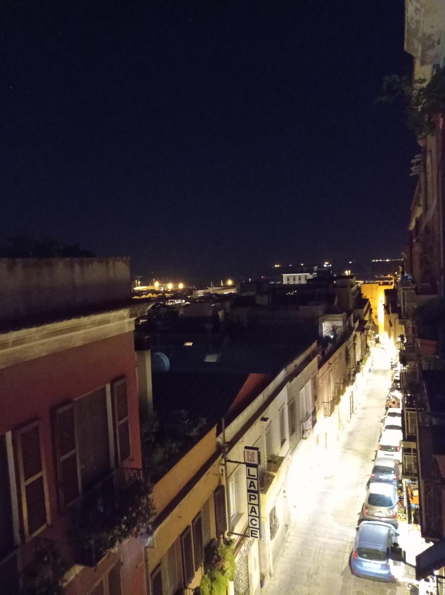 Central Moon Cagliari Vista Mare Room photo
